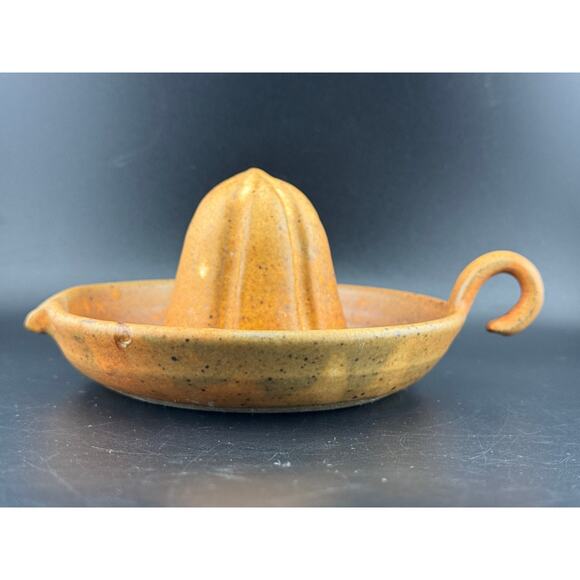 Studio Pottery Hand Citrus Juicer - Picture 6 of 7